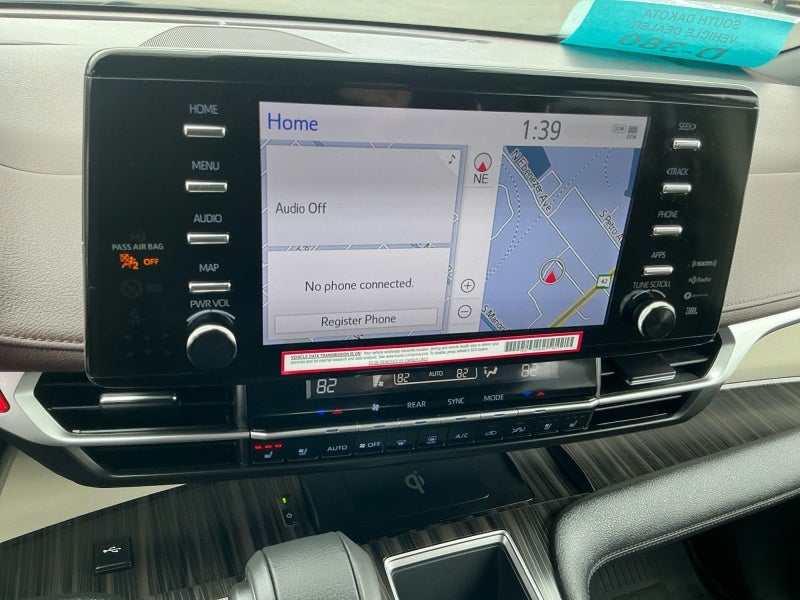 2024 Toyota Sienna Platinum