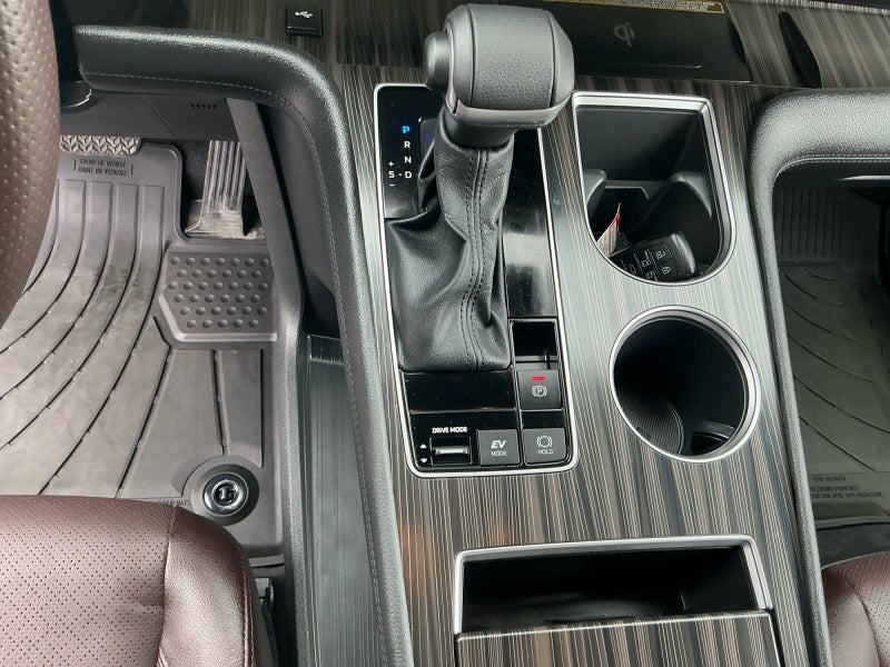 2024 Toyota Sienna Platinum