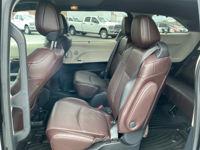 2024 Toyota Sienna Platinum