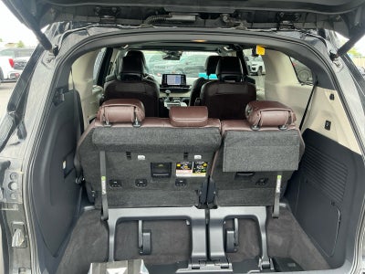 2024 Toyota Sienna Platinum