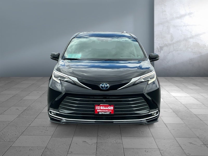 2024 Toyota Sienna Platinum