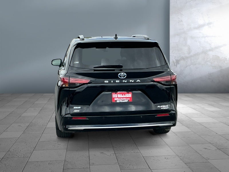2024 Toyota Sienna Platinum