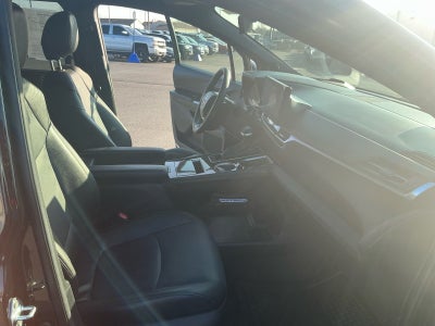 2025 Toyota SIENNA PLT AWD Platinum