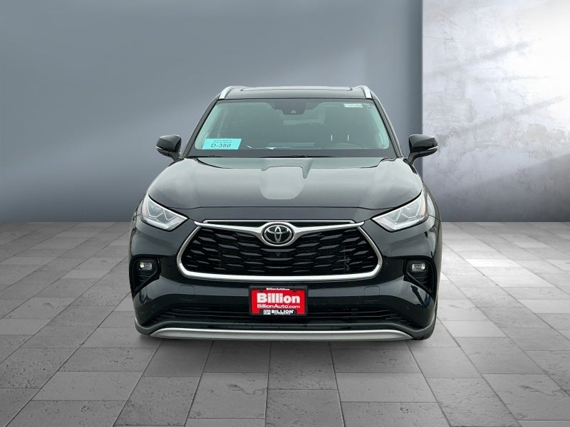 2022 Toyota Highlander Platinum
