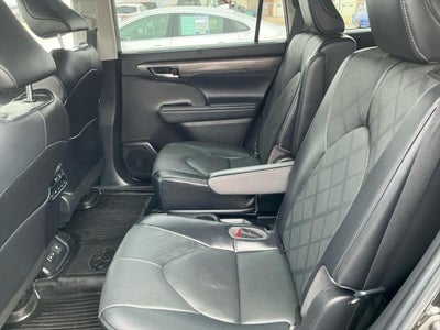 2022 Toyota HIGHLANDER Platinum