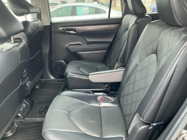 2022 Toyota HIGHLANDER Platinum