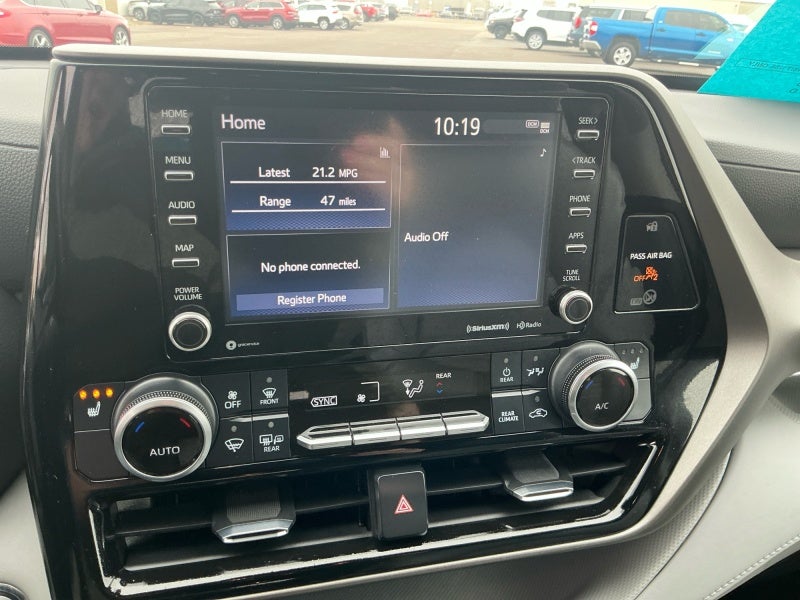 2022 Toyota HIGHLANDER XLE