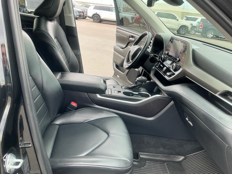 2022 Toyota Highlander Hybrid Hybrid XLE