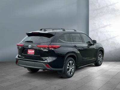 2022 Toyota Highlander Hybrid Hybrid XLE