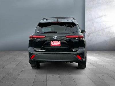 2022 Toyota Highlander Hybrid Hybrid XLE