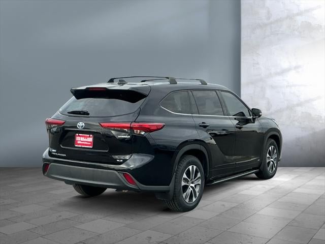 2022 Toyota Highlander Hybrid Hybrid XLE