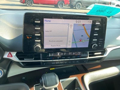 2023 Toyota Sienna XLE