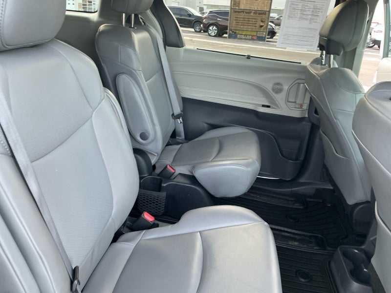 2022 Toyota SIENNA XLE AWD XLE