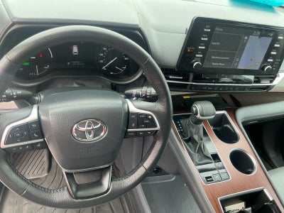 2024 Toyota Sienna XLE