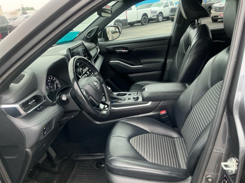 2021 Toyota Highlander XSE