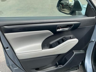 2023 Toyota Highlander Hybrid Hybrid XLE