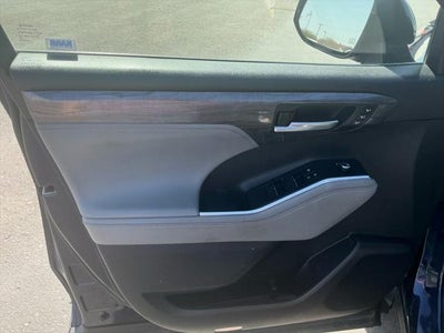 2024 Toyota HIGHLANDER Limited