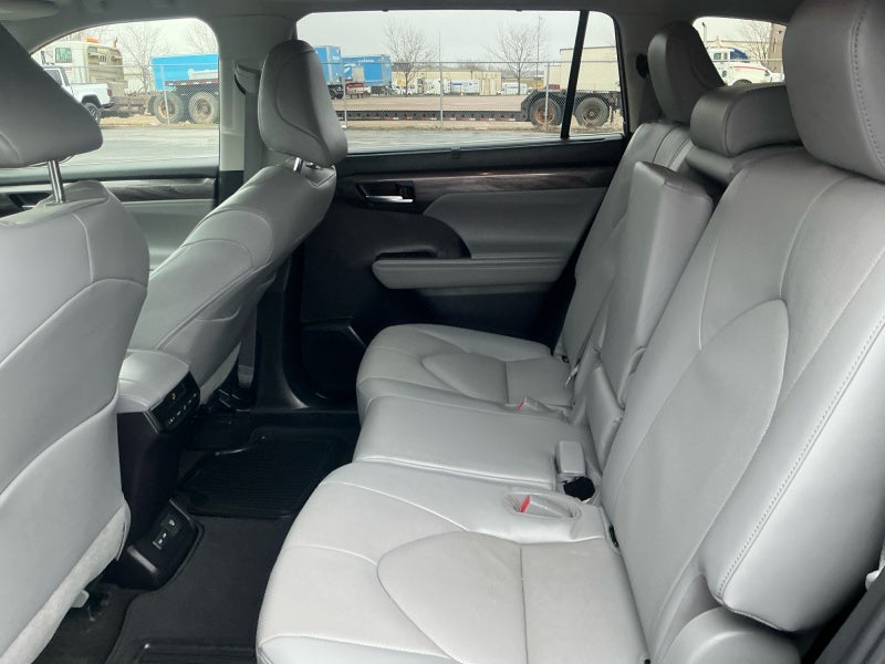 2023 Toyota HIGHLANDER Limited