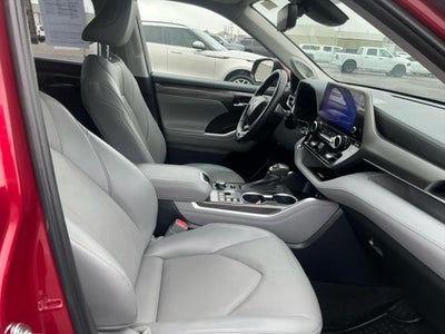 2023 Toyota HIGHLANDER Limited