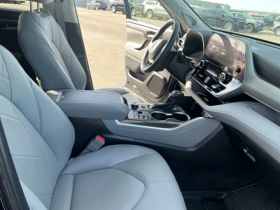 2024 Toyota HIGHLANDER Platinum