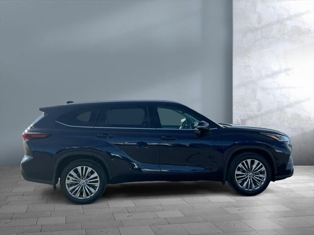 2024 Toyota HIGHLANDER Platinum