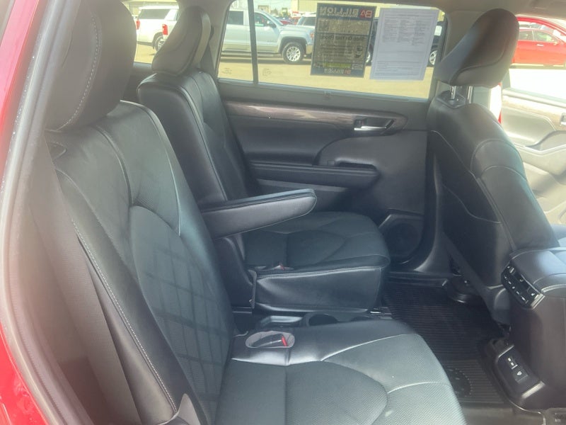 2023 Toyota HIGHLANDER Platinum