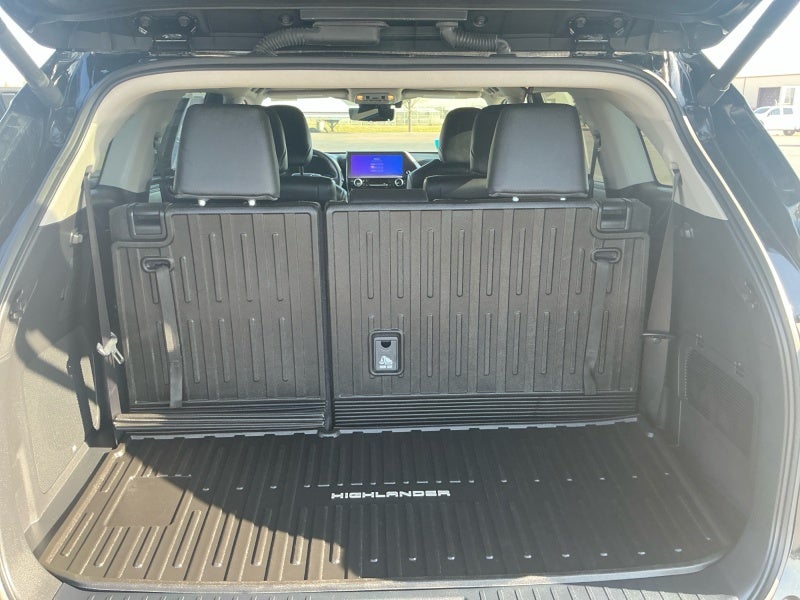 2024 Toyota Highlander Platinum