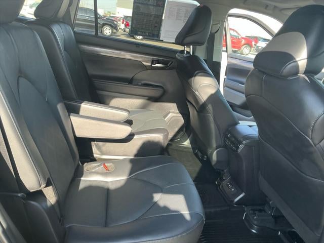 2024 Toyota HIGHLANDER Platinum