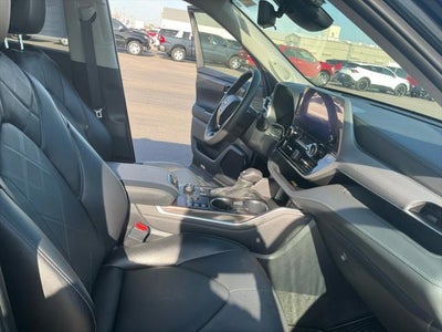 2024 Toyota HIGHLANDER Platinum