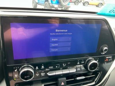 2023 Toyota Highlander Platinum