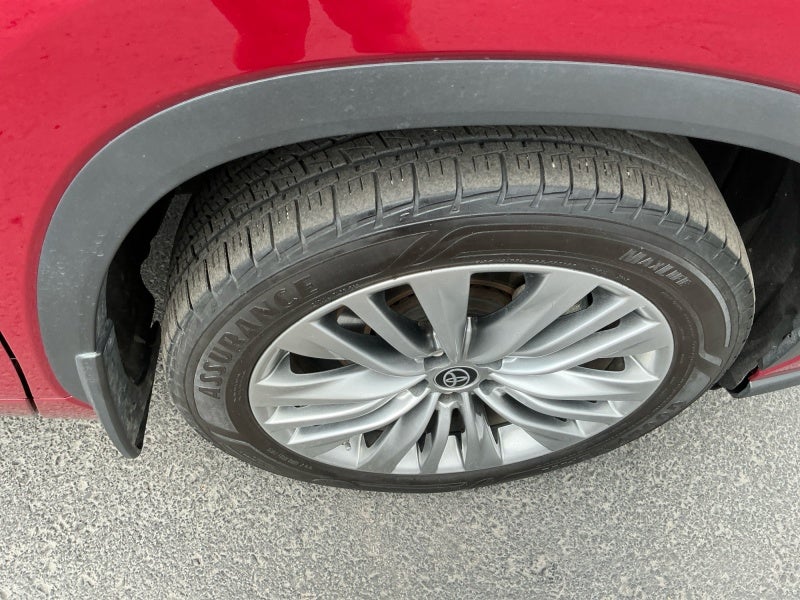 2023 Toyota Highlander Platinum