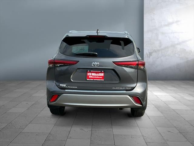 2023 Toyota Highlander Platinum