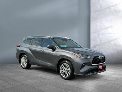 2023 Toyota Highlander Platinum