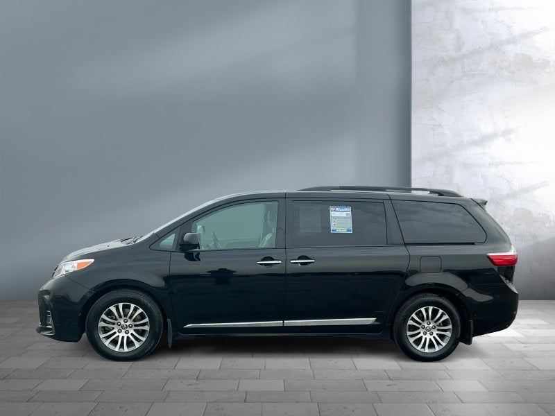 2018 Toyota SIENNA XLE PREM XLE Premium