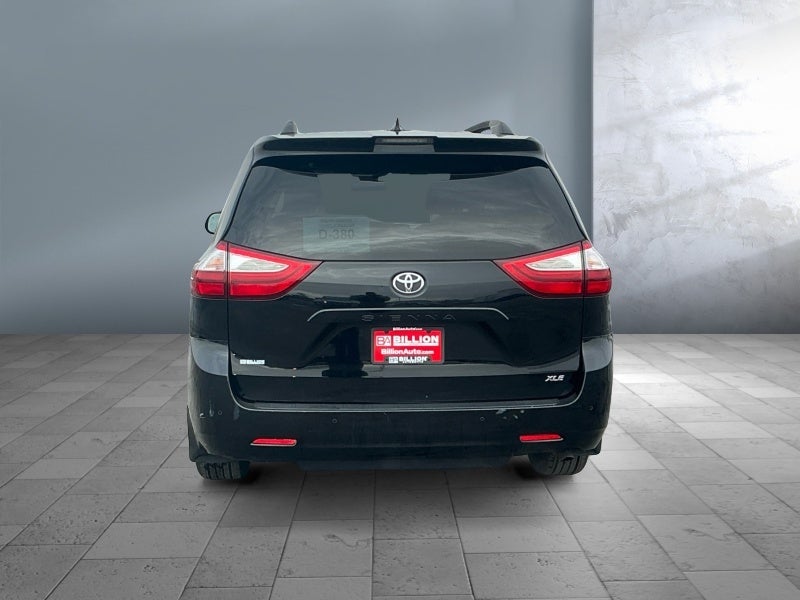 2018 Toyota SIENNA XLE PREM XLE Premium