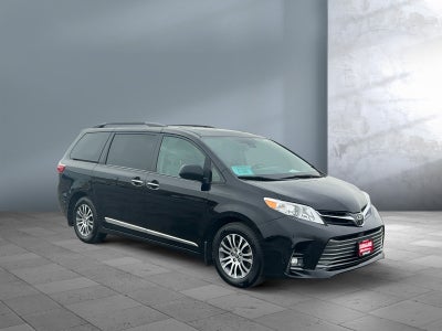 2018 Toyota SIENNA XLE PREM XLE Premium