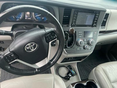 2018 Toyota SIENNA XLE PREM XLE Premium