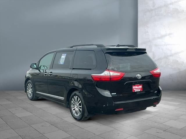 2018 Toyota SIENNA XLE PREM XLE Premium