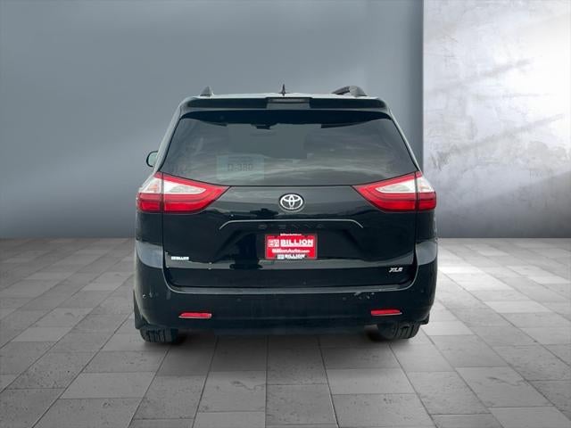 2018 Toyota SIENNA XLE PREM XLE Premium