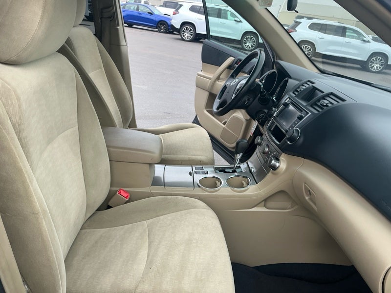 2013 Toyota HIGHLANDER Plus