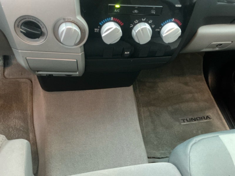 2009 Toyota TUNDRA 4X4 SR5