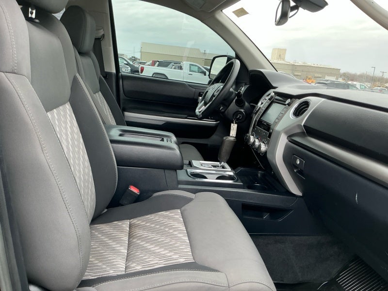 2018 Toyota TUNDRA 4X4 SR5
