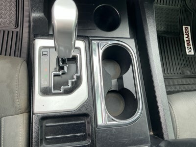 2017 Toyota TUNDRA 4X4 SR5