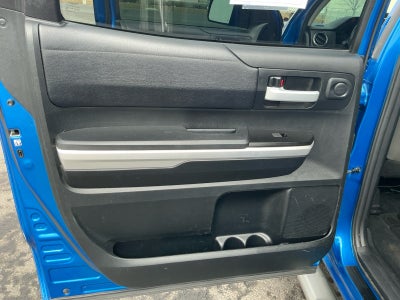 2017 Toyota TUNDRA 4X4 SR5