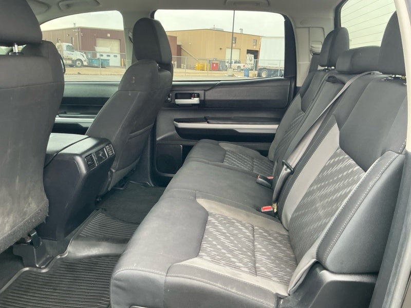 2021 Toyota TUNDRA 4X4 SR5