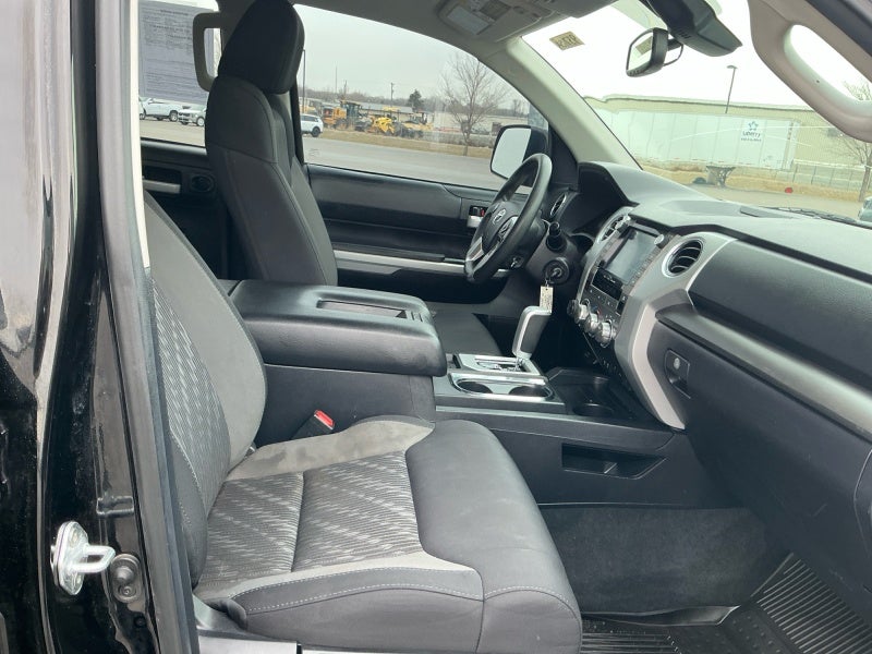 2021 Toyota TUNDRA 4X4 SR5