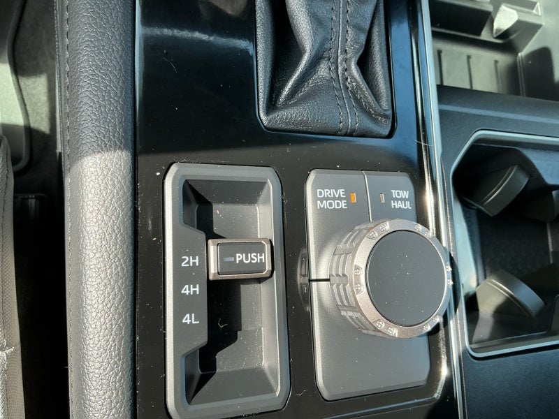 2023 Toyota TUNDRA 4X4 Limited