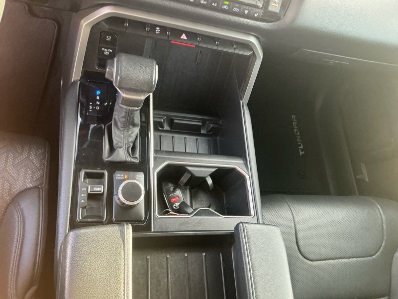 2022 Toyota TUNDRA 4X4 Limited