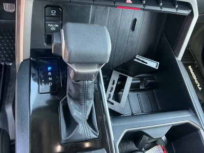 2024 Toyota TUNDRA 4X4 SR5