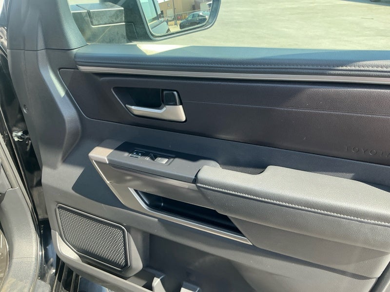 2024 Toyota TUNDRA 4X4 SR5